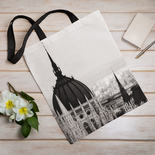 Lina vai kokvilnas auduma maisiņš «Ungārijas parlamenta ēka Budapeštā» | Kolekcija «Melnbalts»