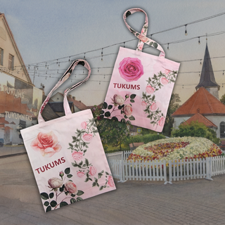 Tukuma Rožu svētku maisiņš – radīts no 50 metrus gara karoga | diz. 2